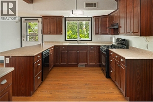 764 MAYFAIR Court - Photo 23