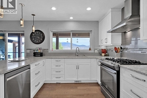 6090 Somerset Avenue - Photo 15