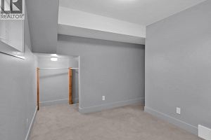 6090 Somerset Avenue - Photo 33