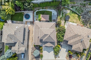 951 MT. Begbie Drive - Photo 37
