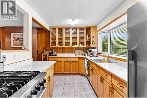 983 Glengarry Street - Photo 4