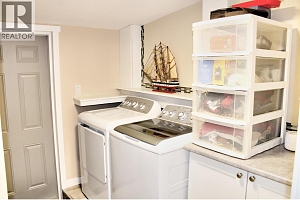 6588 97A Highway Unit# 4 - Photo 11