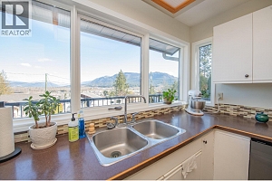 135 Birch Crescent - Photo 12