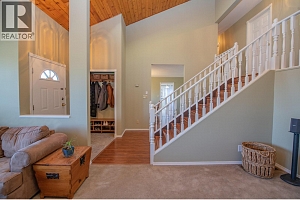 135 Birch Crescent - Photo 3