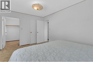 6501 Sherburn Road - Photo 14