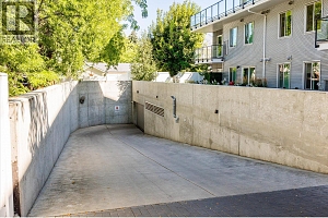 615 Rutland Road Unit# 202 - Photo 37