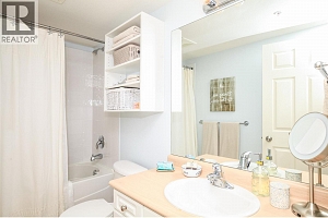 1088 Sunset Drive Unit# 312 - Photo 18