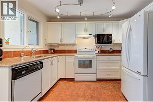 4470 Ponderosa Drive Unit# 103 - Photo 10