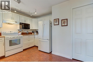 4470 Ponderosa Drive Unit# 103 - Photo 11