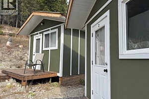 4820 33 Highway E - Photo 8