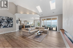 994 Skeena Drive - Photo 19