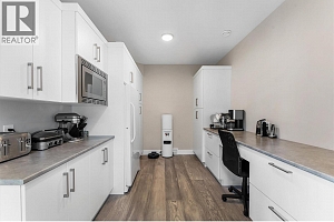 994 Skeena Drive - Photo 30