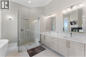 994 Skeena Drive - Photo 36