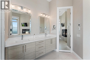 994 Skeena Drive - Photo 38