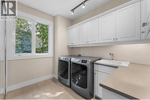 994 Skeena Drive - Photo 41