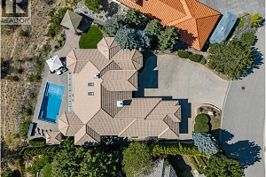 994 Skeena Drive - Photo 65