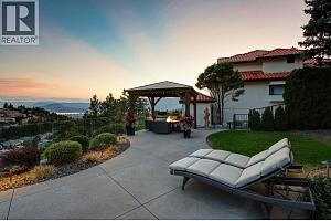 994 Skeena Drive - Photo 7