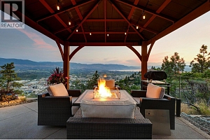 994 Skeena Drive - Photo 9