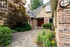 463 Cascia Drive - Photo 3