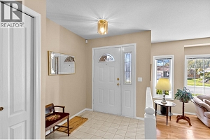 390 McTavish Crescent - Photo 3