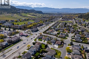 390 McTavish Crescent - Photo 42