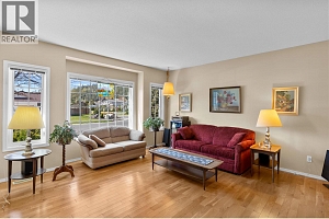 390 McTavish Crescent - Photo 5