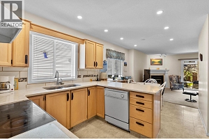 390 McTavish Crescent - Photo 9