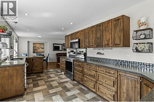 2395 Shannon Ridge Drive - Photo 14