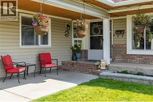 2395 Shannon Ridge Drive - Photo 2