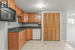 7967 Tronson Road - Photo 21