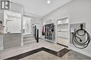 2589 Whitworth Road Unit# 3 - Photo 76