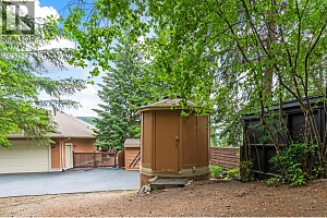 8215 Silver Star Road - Photo 42