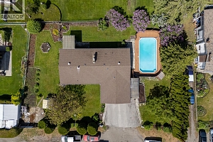 350 Clarissa Road - Photo 2