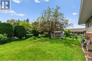 350 Clarissa Road - Photo 6