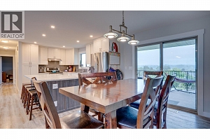 2640 Catherine Crescent - Photo 12