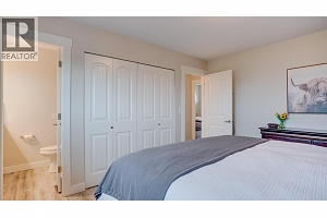 2640 Catherine Crescent - Photo 17