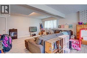 2640 Catherine Crescent - Photo 30