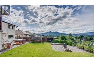 2640 Catherine Crescent - Photo 43