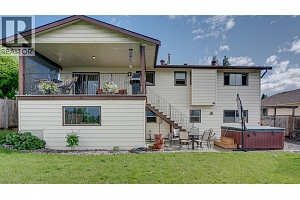 2640 Catherine Crescent - Photo 44