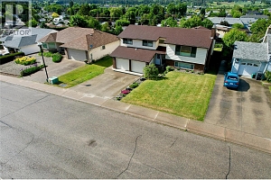 2640 Catherine Crescent - Photo 49