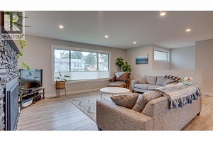 2640 Catherine Crescent - Photo 9