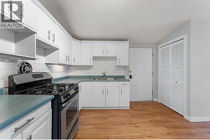 353 Boyce Crescent Unit# 18 - Photo 2