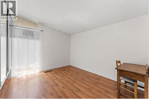 353 Boyce Crescent Unit# 18 - Photo 7