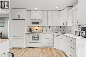 2610 Colony Street - Photo 24