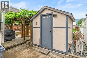 2610 Colony Street - Photo 37