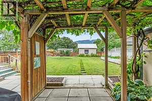 2610 Colony Street - Photo 38