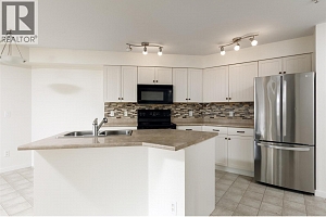 135 Ziprick Road Unit# 111 - Photo 2