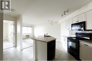 135 Ziprick Road Unit# 111 - Photo 4