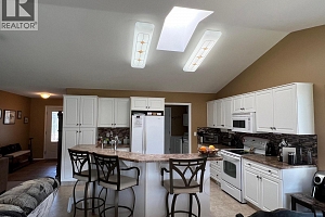 680 6th Street - Photo 11