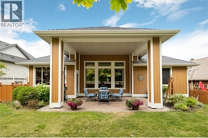 335 Quilchena Drive - Photo 16